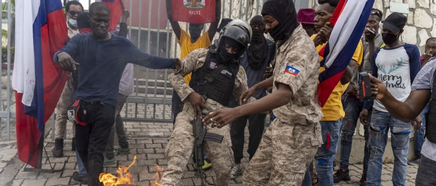 Haiti’s Choice Is Social Revolution or Foreign Intervention / By W. T. Whitney&nbsp;Jr.